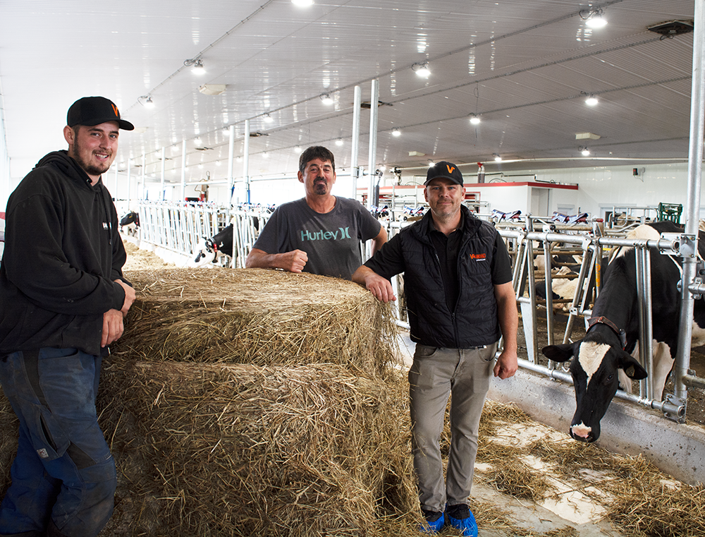 Valmetal employee and farm owners - Ferme Belhorizon